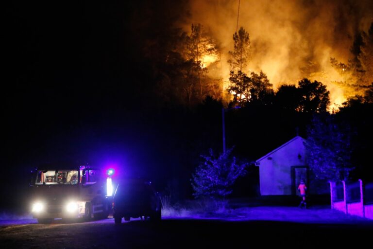 Rural.- Suben a cuatro los incendios activos, con un foco nuevo en A Fonsagrada, y con A Pobra do Brollón en Situación 2
