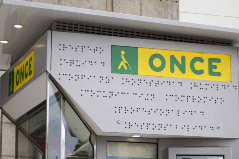 El Cupón Diario de la ONCE reparte 350.000 euros en Santiago de Compostela