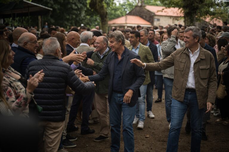 Rueda critica la gestión del Ejecutivo en incendios: «Los gobiernos están para ayudar a gente, no para mandar ‘tuits'»