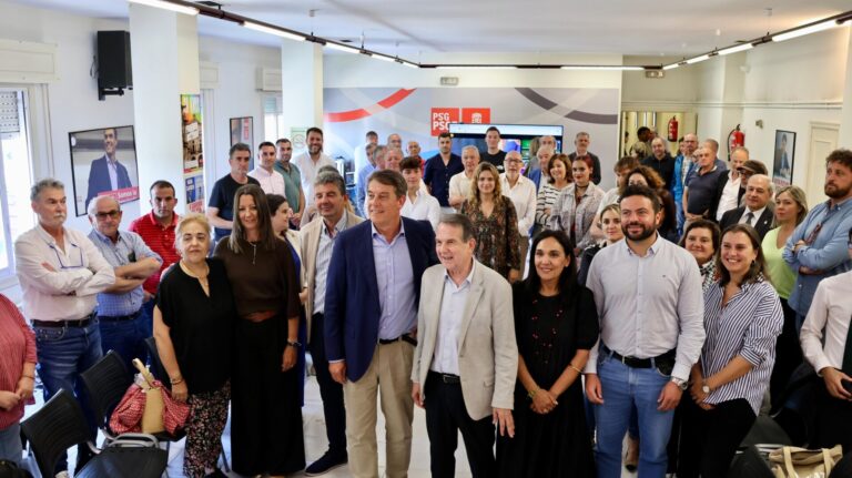 Besteiro arranca curso político con alcaldes en Ourense: «La tragedia no fueron solo los fuegos, sino la gestión del PP»