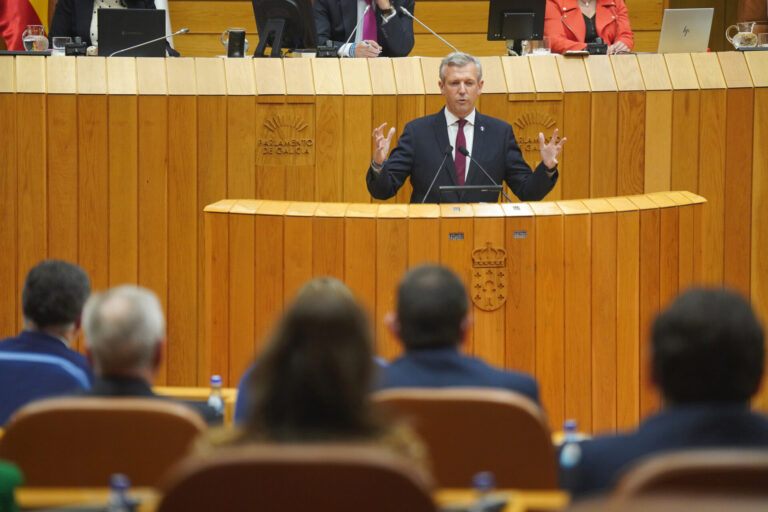 La comparecencia de Rueda y las peticiones de ceses por los incendios colmarán el inicio del curso en el Parlamento