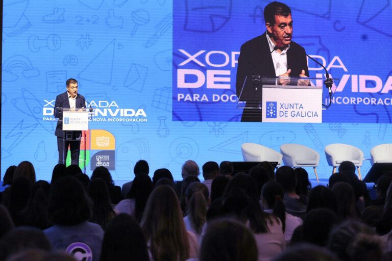 La Xunta da la bienvenida a los 385 nuevos docentes de Infantil y Primaria que se suman al sistema gallego