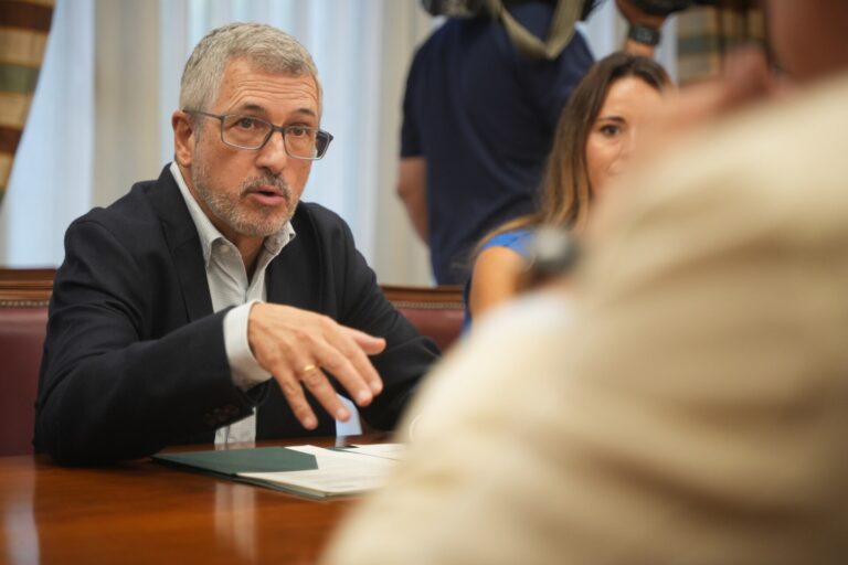Rural.- El Gobierno recrimina a Rueda por «frivolizar» con daños de incendios: «No son de primera, segunda o tercera»