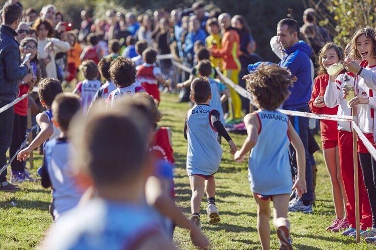 Abierta la convocatoria del programa Xogade 2025/2026, que fomenta la práctica deportiva entre los jóvenes gallegos