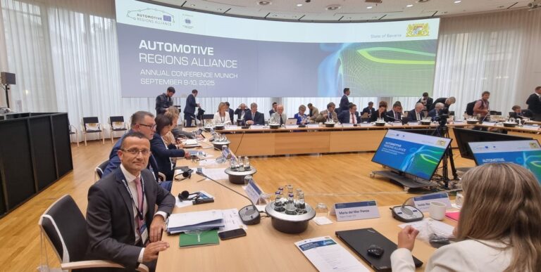 Xunta alerta del «riesgo de parálisis» en la automoción y pide a la UE «pragmatismo» en la transición al coche eléctrico