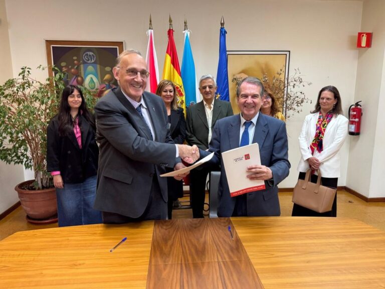 Ayuntamiento y UVigo firman un convenio para trabajar en la candidatura de Cías a Geoparque de la Unesco