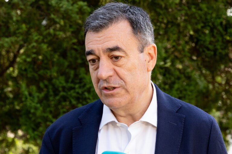 Román Rodríguez afea a la CIG el «fomento de la confrontación»: «Trabajamos para mejorar el sistema educativo»