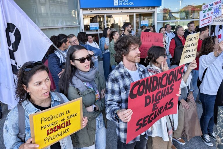 Trabajadoras de Protección y Reforma de Menores se concentran Vigo para reclamar condiciones laborales dignas