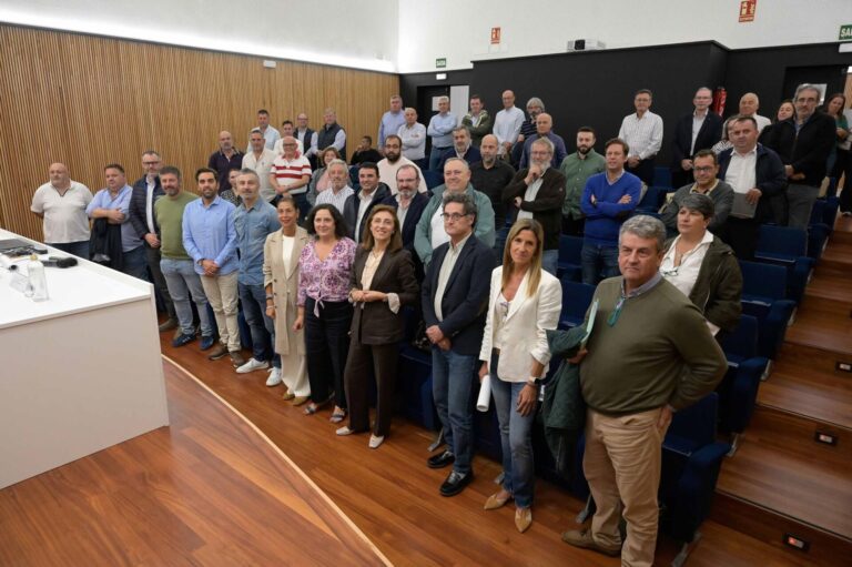 La Xunta analiza con ayuntamientos de A Coruña medidas para reparar los daños de los incendios en espacios protegidos