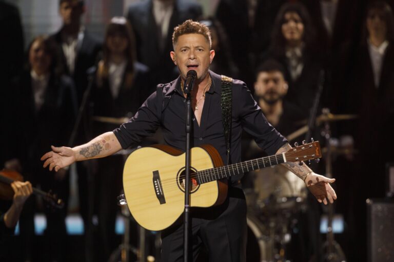 Alejandro Sanz actuará el 18 de julio en A Coruña con su gira ‘¿Y Ahora Qué?’ durante 2026