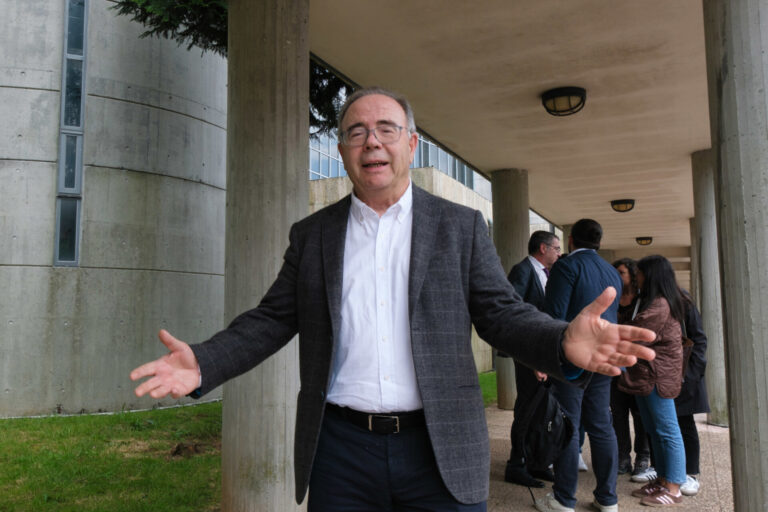 El juzgado de Santiago archiva el caso Desproi para Bugallo y su junta de gobierno, y mantiene la causa contra Pichel