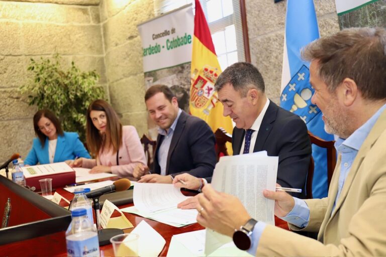 Xunta y Ayuntamiento de Cerdedo-Cotobade impulsan una red de calor con caldera de biomasa en el municipio