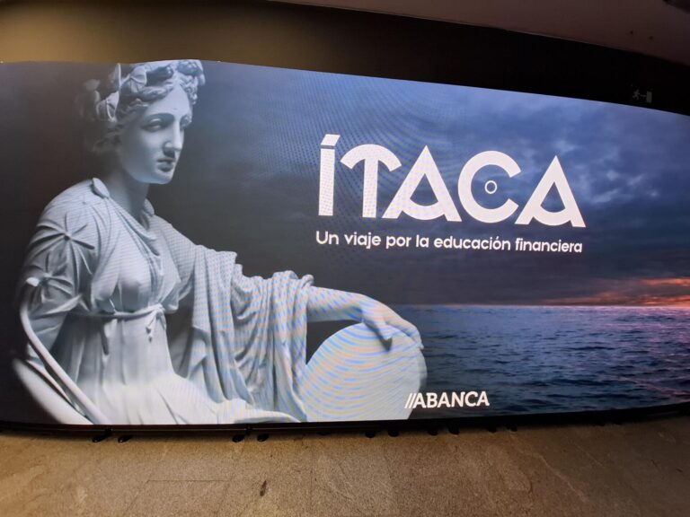 Abanca y Afundación presentan en A Coruña la muestra interactiva ‘Itaca’, un «viaje» por la educación financiera