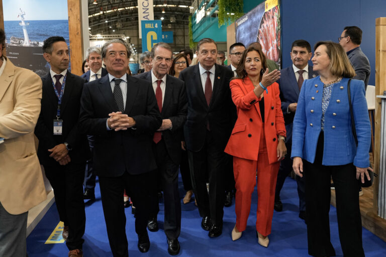 Planas promete seguir «peleando» para que la UE dote de fondos suficientes al sector en el marco 2028-34
