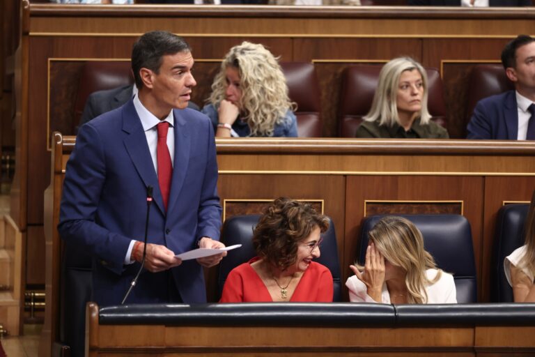 Sánchez promete «cumplir» con las inversiones y proyectos de Galicia: «Aspiramos a hacerlo más allá de 2027»