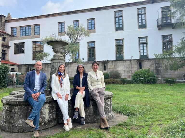 Los ediles no adscritos de Santiago aseguran que «solo apoyarían una moción de censura» en la que Rosón fuese candidata