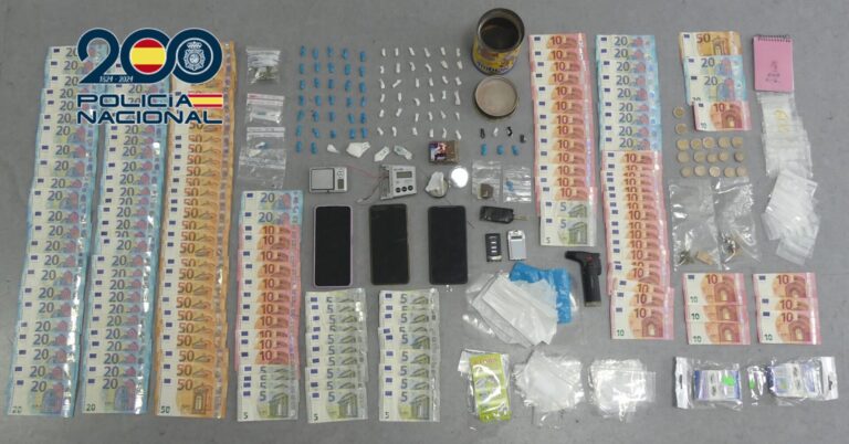 Detenidas tres personas en Marín (Pontevedra) en la desarticulación de un punto de venta al menudeo de cocaína y heroína