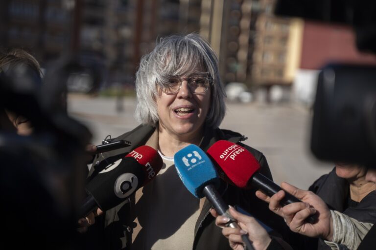 La empresa estatal lanzará «paquetes» de vivienda desde 2026 y los límites de renta no serán «muy exigentes»