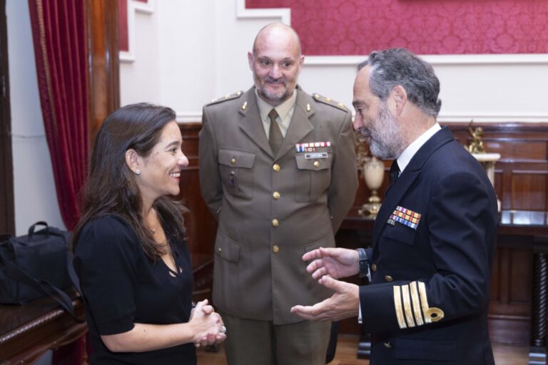 Defensa traslada al Ayuntamiento de A Coruña la transmisión de titularidad de la concesión de la Fábrica de Armas