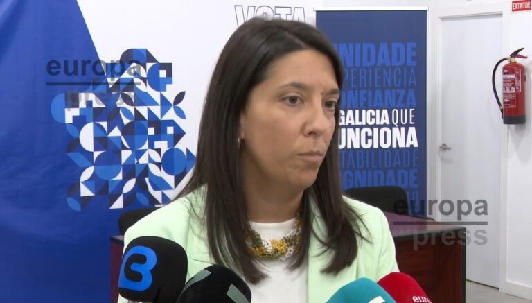 Ribeira (A Coruña) debatirá este lunes una moción de censura en la que Mariola Sampedro se postula como alcaldesa