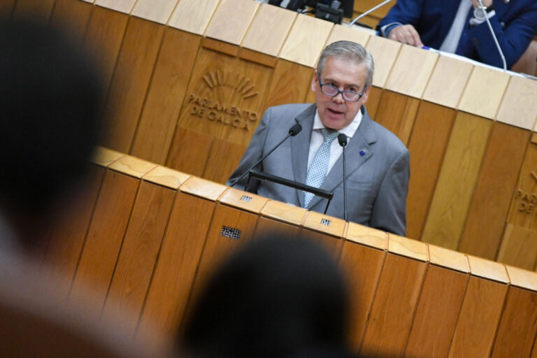 Pleno.- Xunta reivindica la «vanguardia» de la ley de conductas aditivas, un «ambiguo brindis al sol» para la oposición