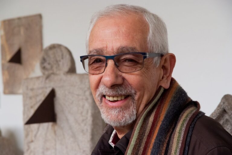 La Real Academia Galega homenajea este miércoles a Paco Martín en el 40 aniversario de Ramón Lamote