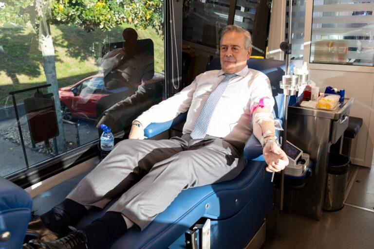 Sanidade llama a donar sangre por la alta demanda en los hospitales de Galicia y niveles bajos de A- y 0-