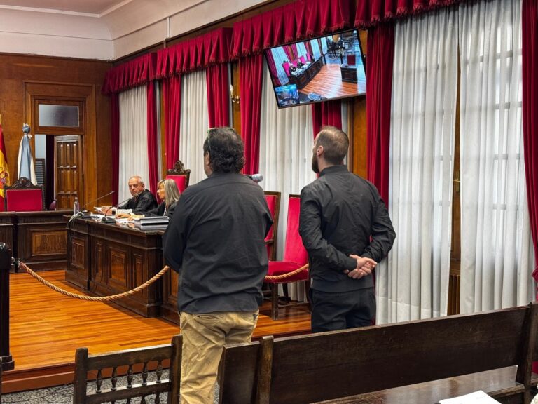 Fiscalía y defensa mantienen la petición de absolución para los acusados por el incendio en las termas de A Chavasqueira