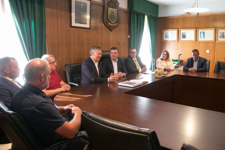 El presidente de la Diputación de A Coruña reivindica en Boqueixón las inversiones provinciales del Plan Único