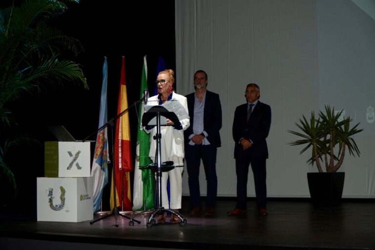 El Ayuntamiento de A Coruña recibe el Premio Ciudades que Caminan 2025 por la transformación del barrio de Pescadería
