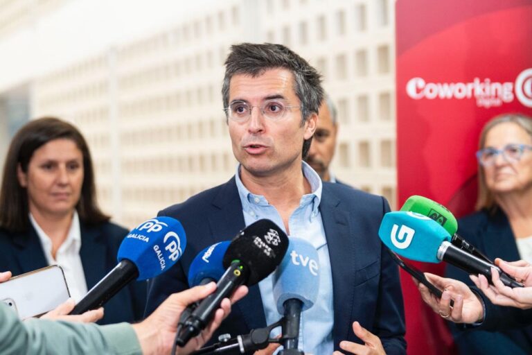 El PP de Santiago denuncia «inseguridad» y lamenta que «cada vez hay más personas en la calle sin ninguna solución»
