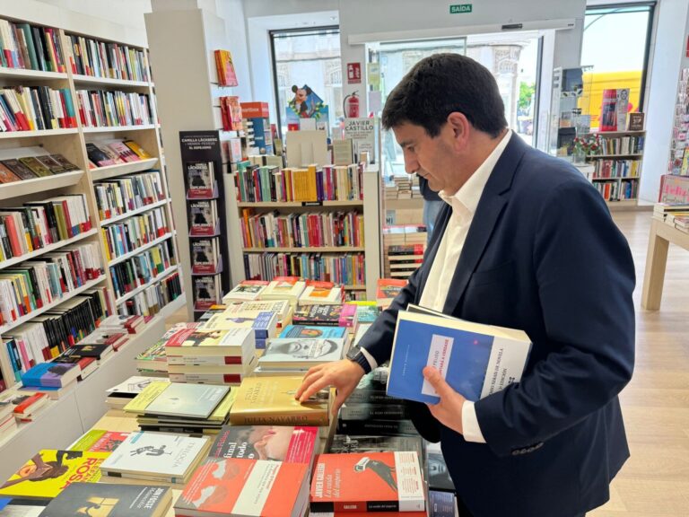 El delegado del Gobierno en Galicia insta a los jóvenes de 18 años a solicitar el Bono Cultural hasta el 31 de octubre