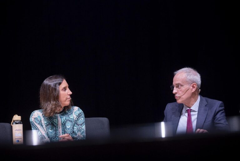 Hacienda plantea que el reparto de ingresos derivados del IRPF y del IVA lleguen «a la vez» a comunidades y a Estado