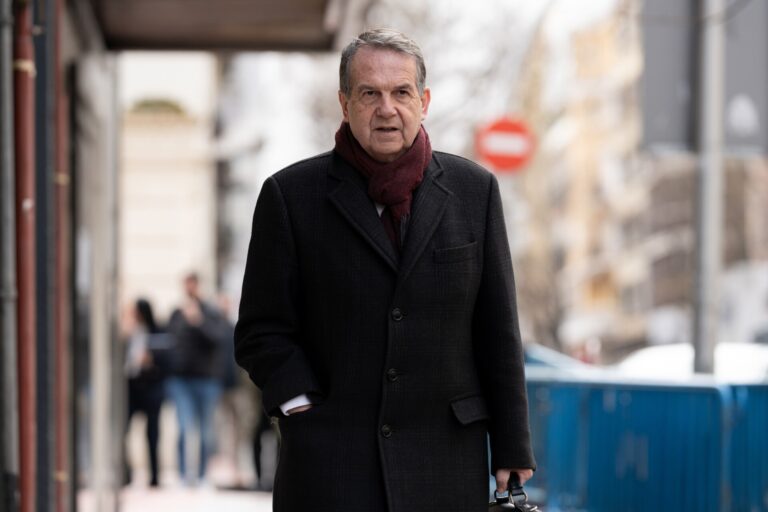 Caballero vuelve a pedir el cese de Ángeles Vázquez por los problemas en el embalse de Eiras