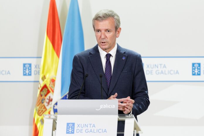 El titular de la Xunta, Alfonso Rueda, en una comparecencia ante los medios.. DAVID CABEZÓN @ XUNTA