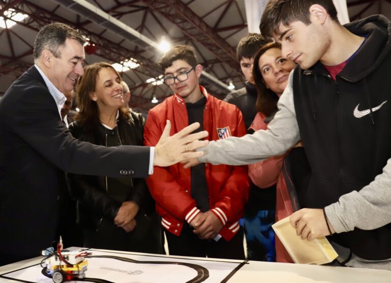 Román Rodríguez celebra el aumento de participación de la Formación Profesional en las GaliciaSkillis 2025