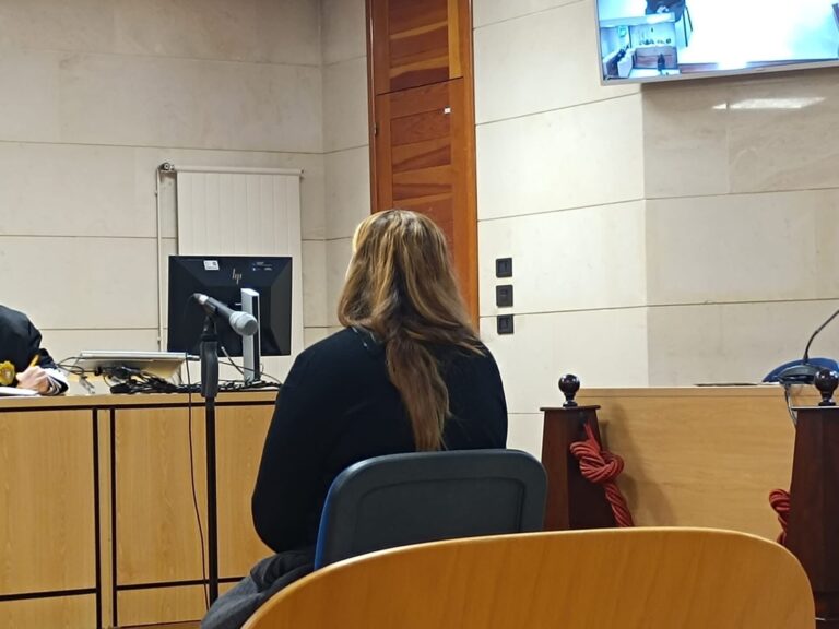 Acepta cinco meses de prisión la acusada de defraudar subvenciones por más de 100.000 euros para casas del mayor