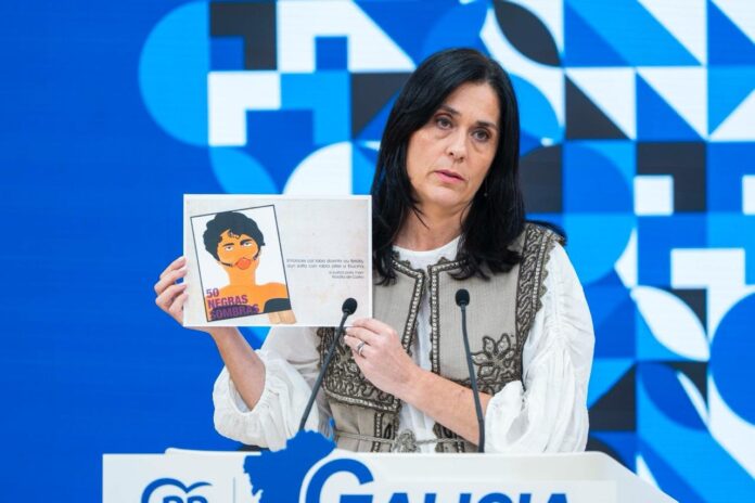 La secretaria general del PPdeG, Paula Prado, en rueda de prensa.. PPDEG