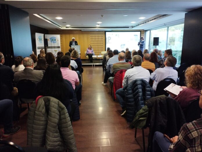 La Confederación de Empresarios de Galicia (CEG) ha celebrado este jueves, en Santiago, el 'Foro de la Prevención del Riesgo Psicosocial'.. CEG