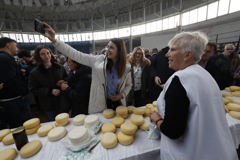 María José Gómez reivindica la Feria de Santos de Monterroso (Lugo) como agente dinamizador social y económico