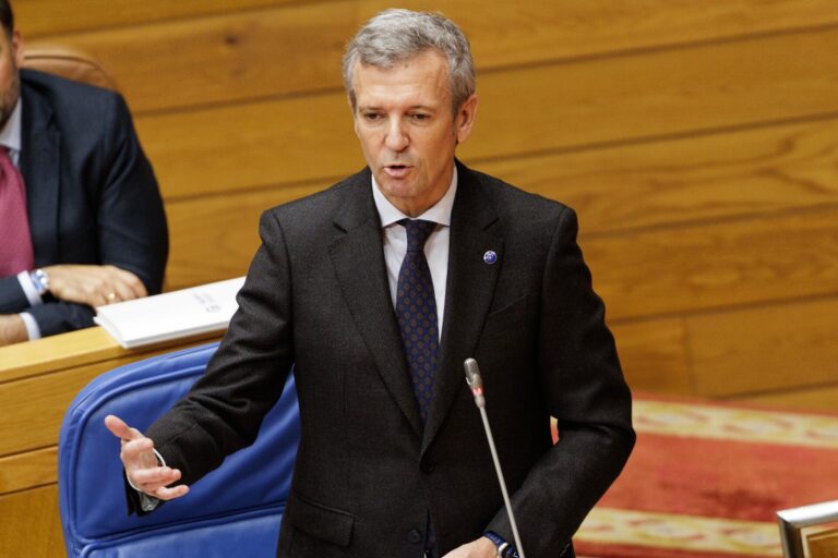 Rueda ratifica 21 nuevos psicólogos clínicos para Primaria en 2026 y Pontón urge un pacto para contratar 100