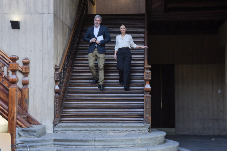 Rego afirma que están en disposición de trasladar a 200 menores migrantes desde Canarias, Ceuta y Melilla a la Península