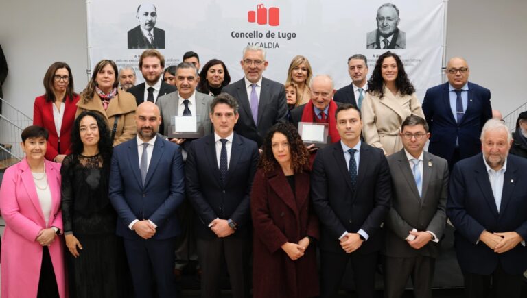 Lugo reconoce la trayectoria de Xesús Alonso Montero y Rafael de Vega Barrera, hijos adoptivos de la ciudad