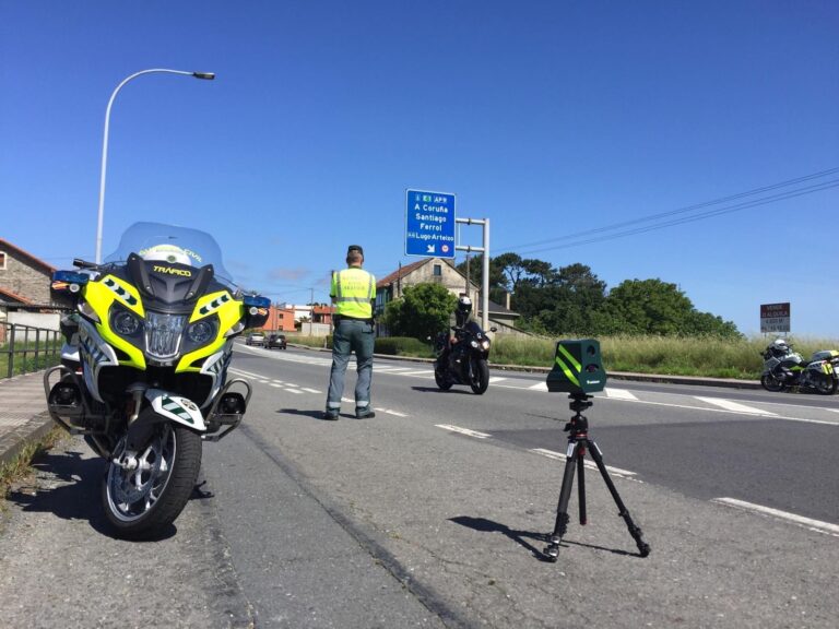 Investigan a un vecino de Ferrol que fue sorprendido circulando a 214 km/h en un tramo limitado a 90