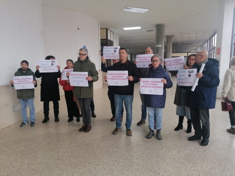 El BNG denuncia el «abandono» de la estación de autobuses de Ferrol