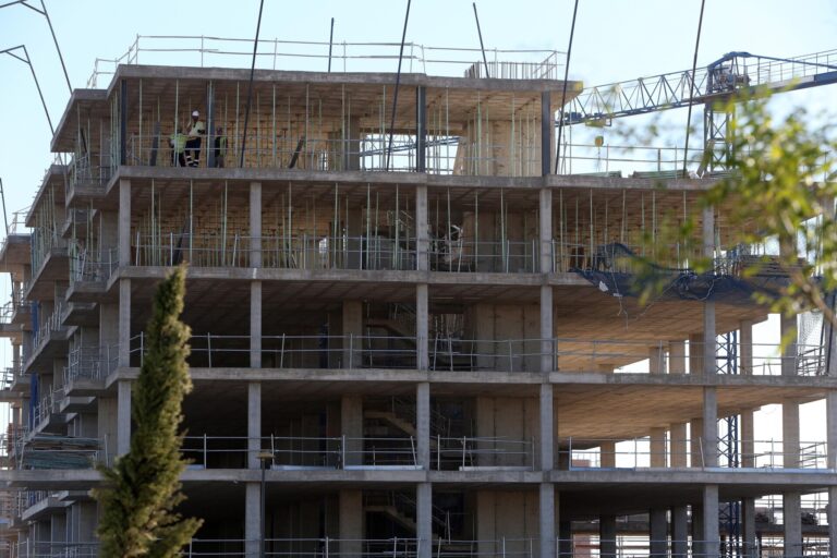 Bruselas presentará en diciembre un plan de vivienda con medidas a nivel europeo, nacional y local