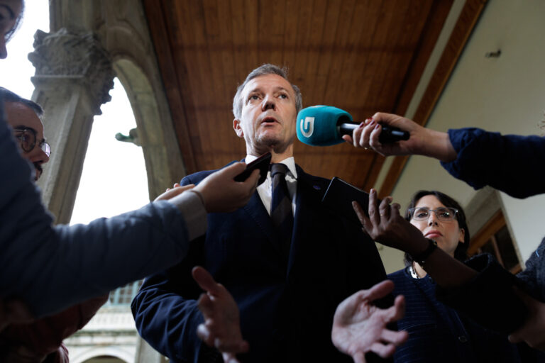 Rueda acusa a Sánchez de «acordarse» de la comunidad solo para «intentar hacer daño»: «No dijo una verdad sobre Galicia»