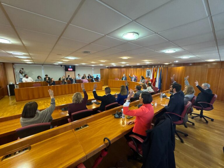 El pleno de Vigo da luz verde, con los únicos votos del PSOE, a su 19º presupuesto consecutivo, de 350 millones de euros