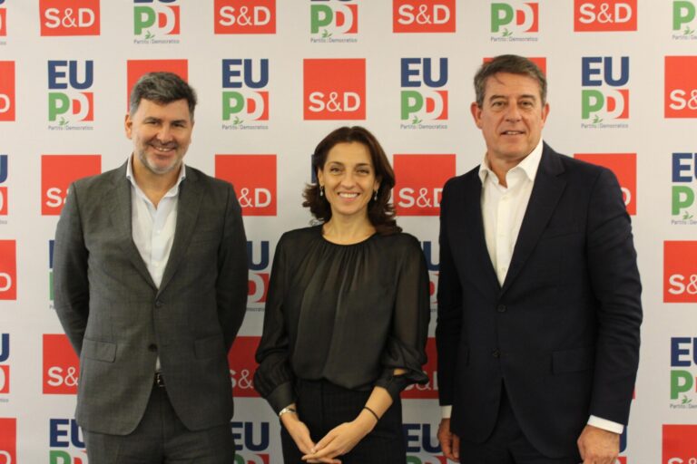 El PSdeG insta a la Xunta desde Bruselas a reorientar fondos FEDER no ejecutados para favorecer políticas de vivienda