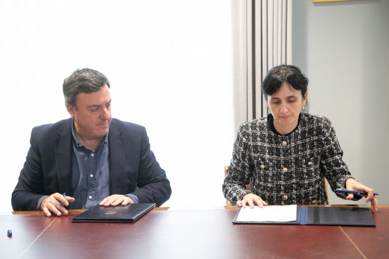 Diputación de A Coruña y Ayuntamiento de As Pontes impulsan la construcción de una Casa de Acompañamiento a Mayores